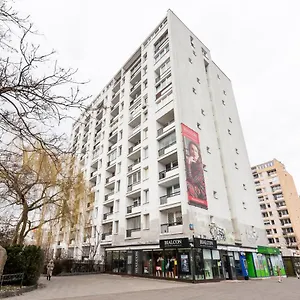 https://ratusz-arsena-modern-city-apartment.warsawhotelspoland.com